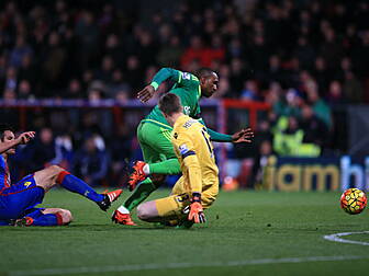 WATCH: Defoe makes most of Bla...